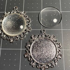 Finding: Silver Pendant & Glass Blank (2)